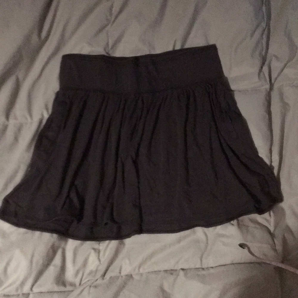 Brown miniskirt with side pockets